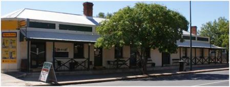 Riverton_SA_Riverton_Hotel